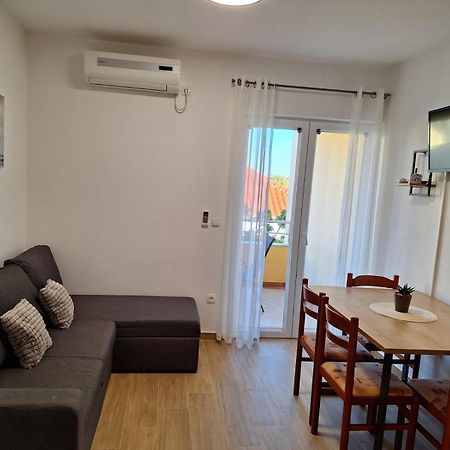 Apartmani Marino 普利拉卡 外观 照片