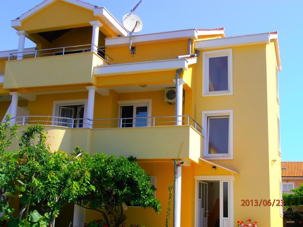 Apartmani Marino 普利拉卡 外观 照片