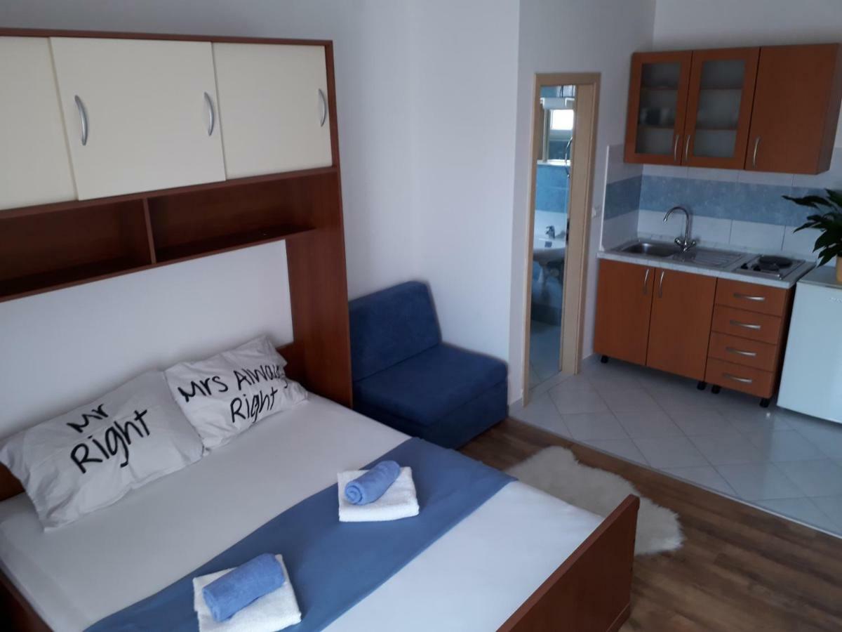 Apartmani Marino 普利拉卡 外观 照片