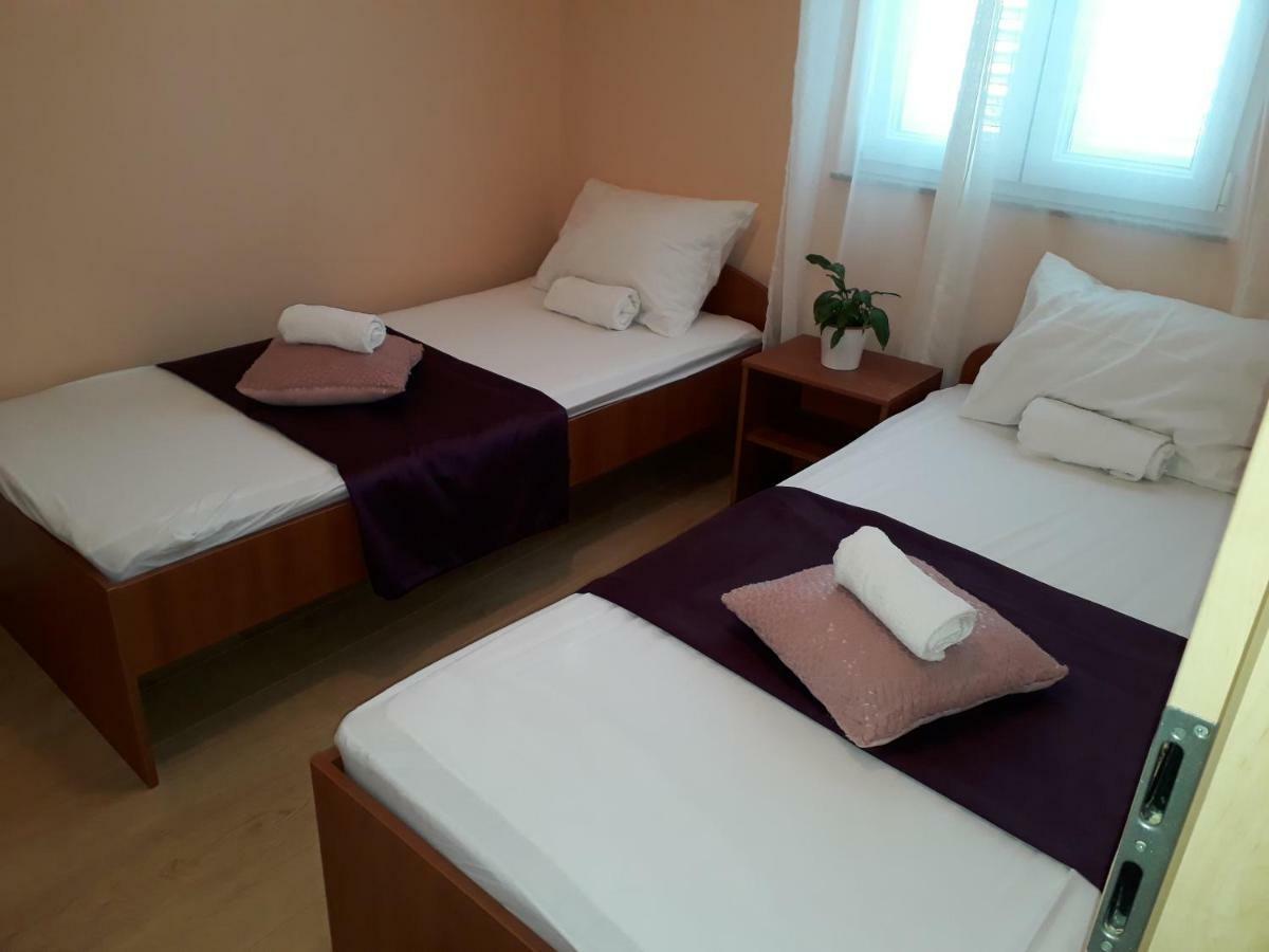 Apartmani Marino 普利拉卡 外观 照片