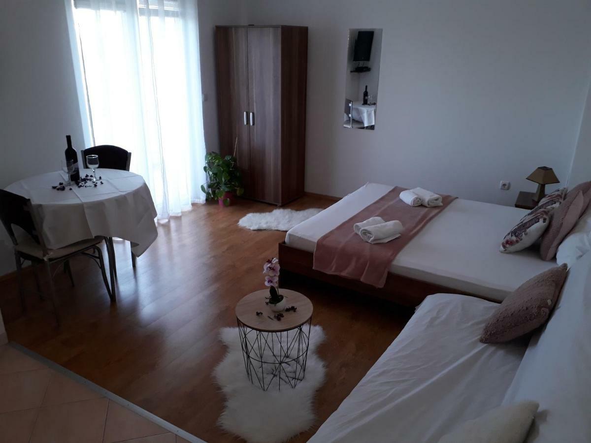 Apartmani Marino 普利拉卡 外观 照片