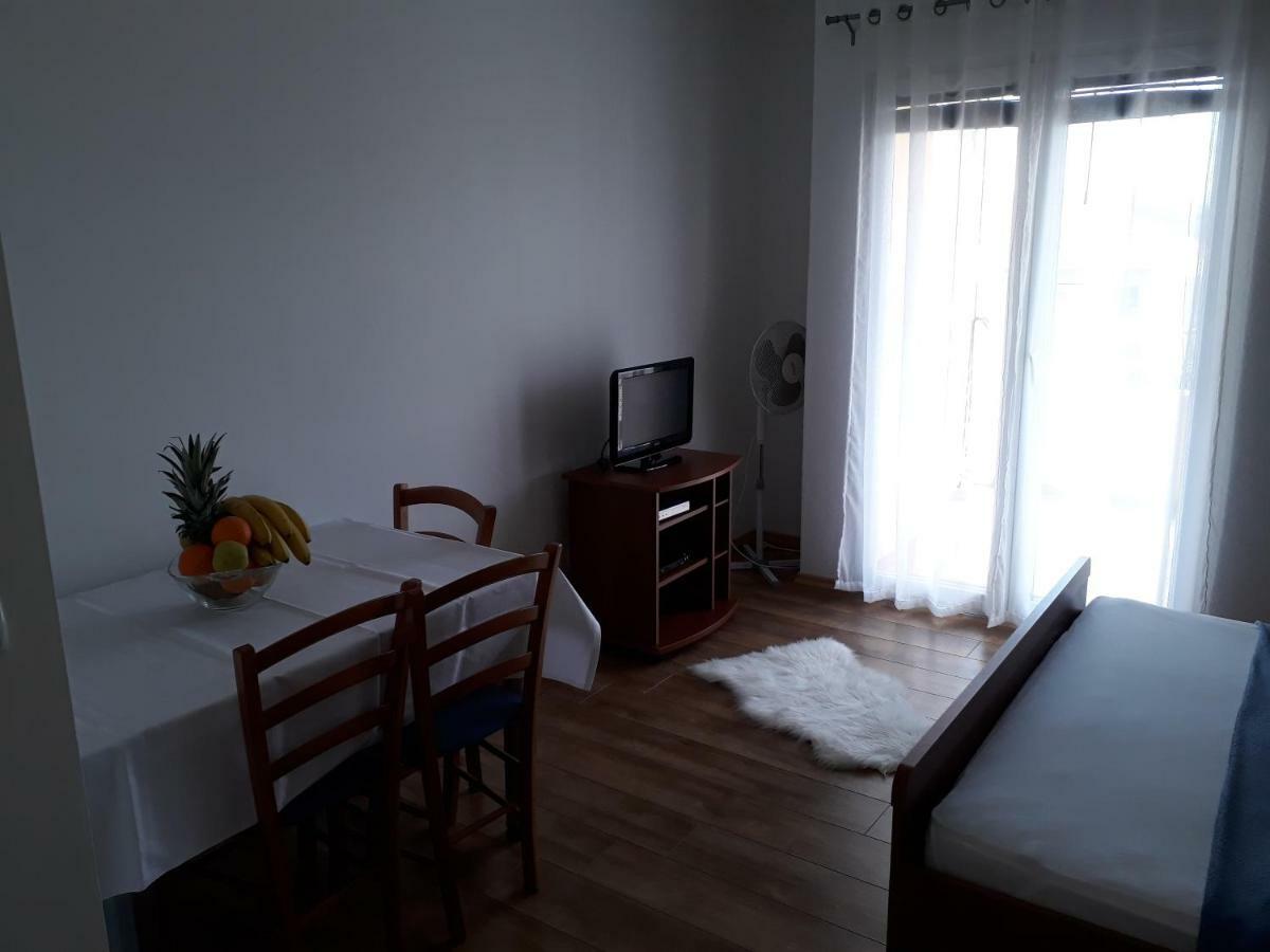 Apartmani Marino 普利拉卡 外观 照片