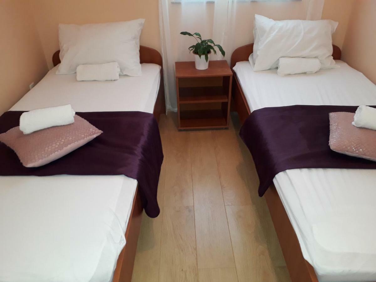 Apartmani Marino 普利拉卡 外观 照片