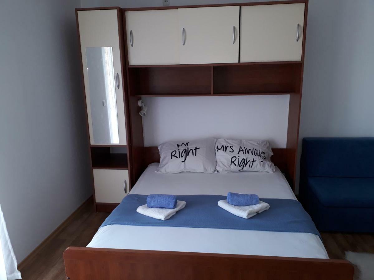 Apartmani Marino 普利拉卡 外观 照片