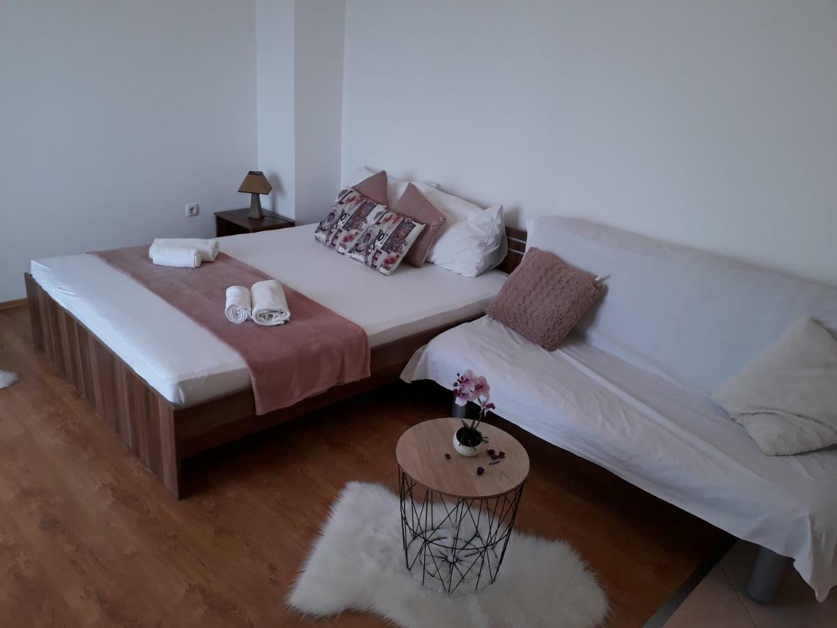 Apartmani Marino 普利拉卡 外观 照片